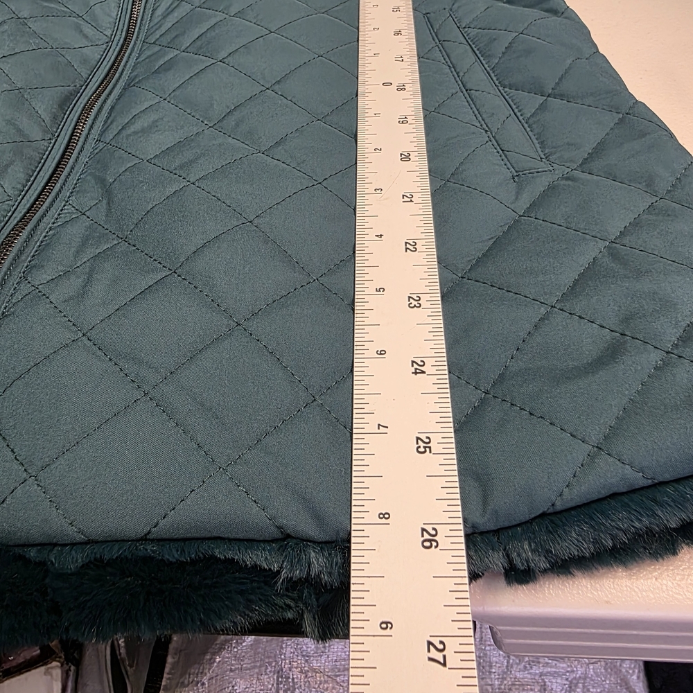 IMAN Global Chic Women's Reversible Faux Fur/Quilted Green Spruce Size S‎ - Picture 6 of 6